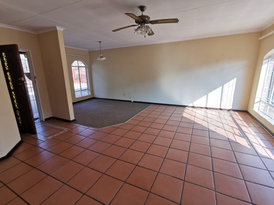 To Let 3 Bedroom Property for Rent in Dassie Rand North West